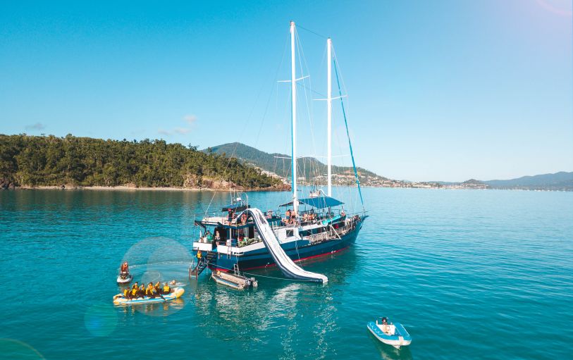 Backpackers on the East Coast in Bounce Noosa hostel enjoying the pool