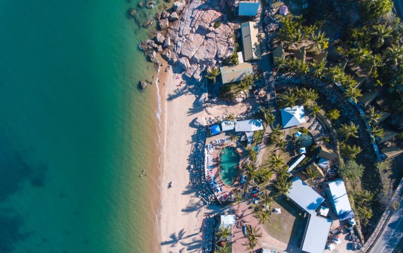 Backpackers on the East Coast in Bounce Noosa hostel enjoying the pool