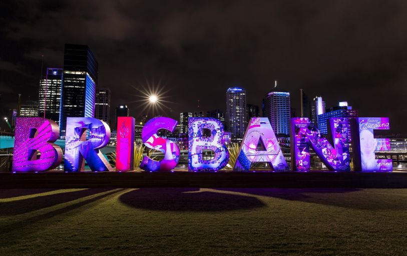 Backpackers on the East Coast in Bounce Noosa hostel enjoying the pool